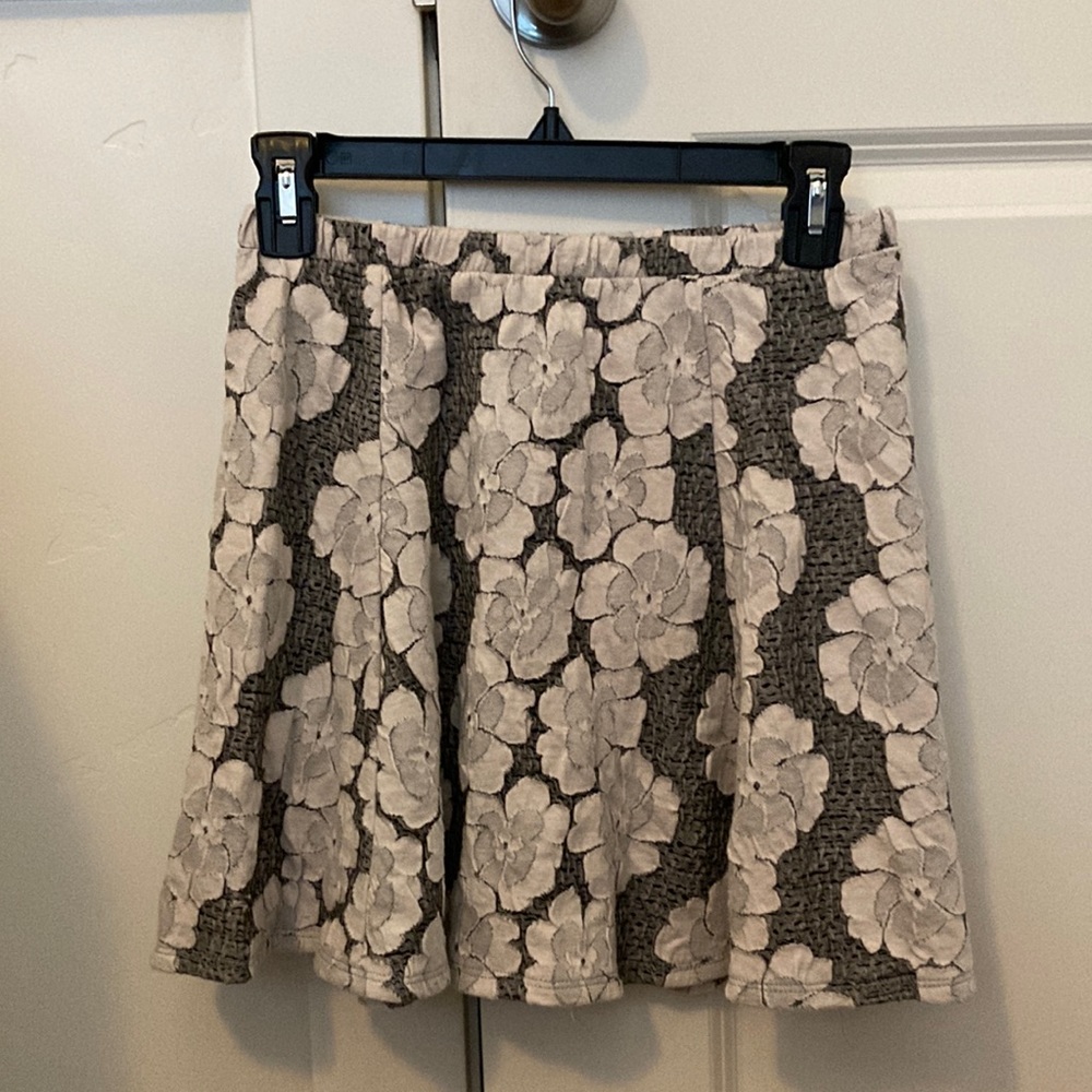 Grey skirt size M